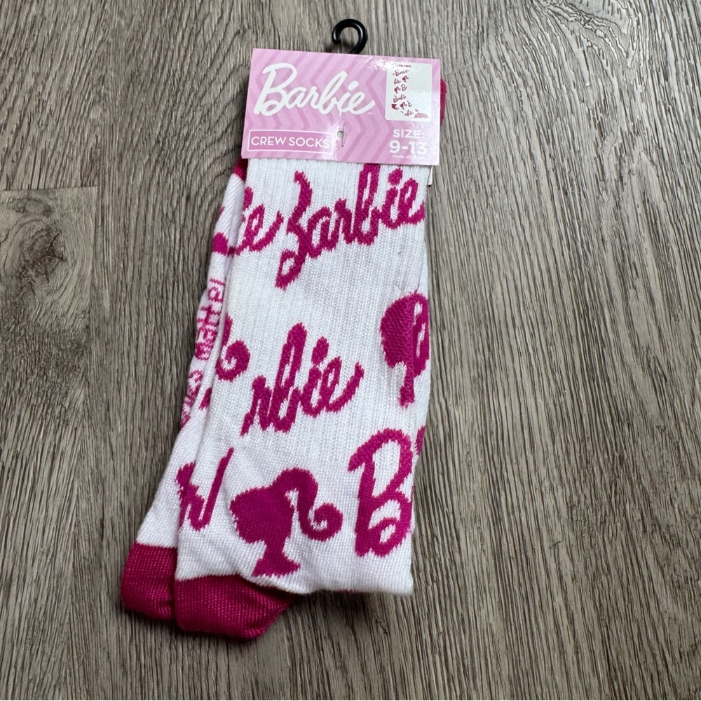 💕 Barbie Crew Socks | White & Pink Logo Print | Size 9–13 NWT